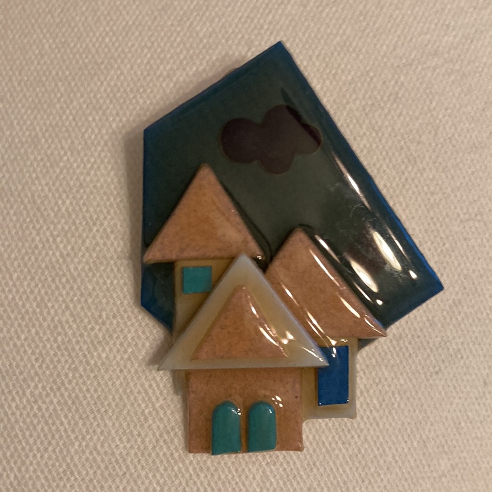 Lucinda House Pin